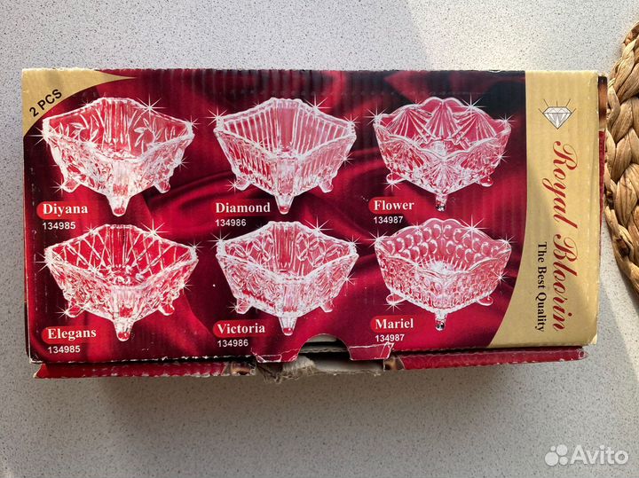 Салатник на ножке