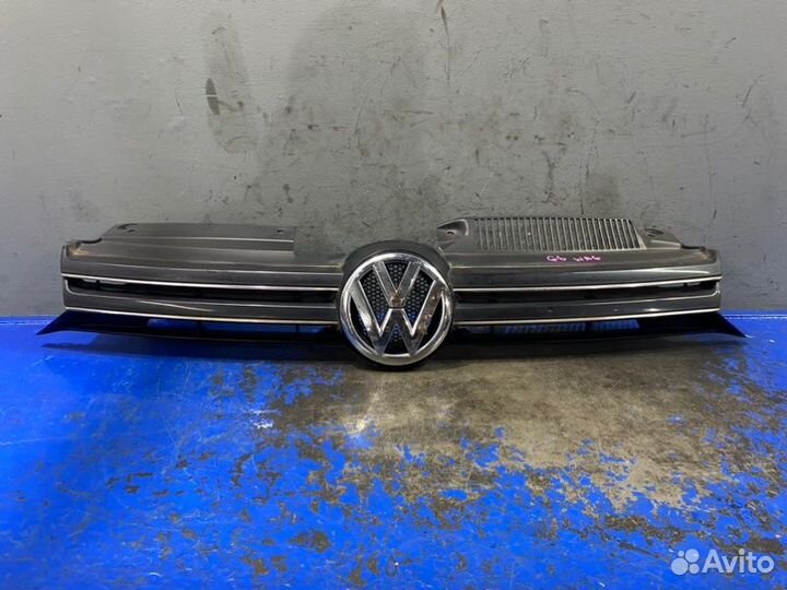 Решетка радиатора Volkswagen Golf 6