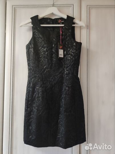 Чёрное платье