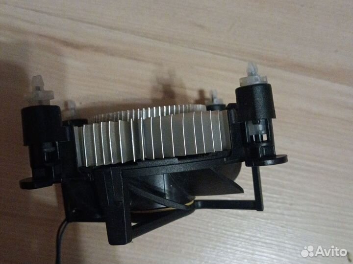 Боксовый кулер intel