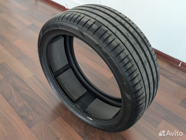 Pirelli P Zero 265/35 R21 101