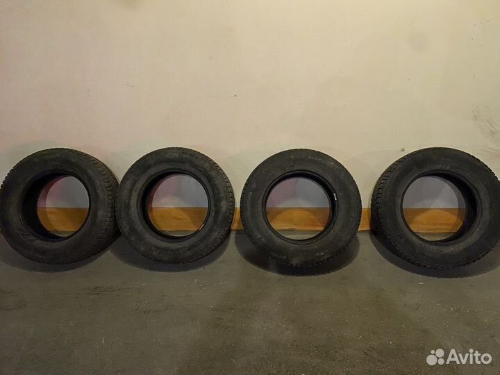 Michelin X-Ice North 4 265/65 R17