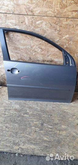 Дверь передняя правая Volkswagen Golf V 2003-2009