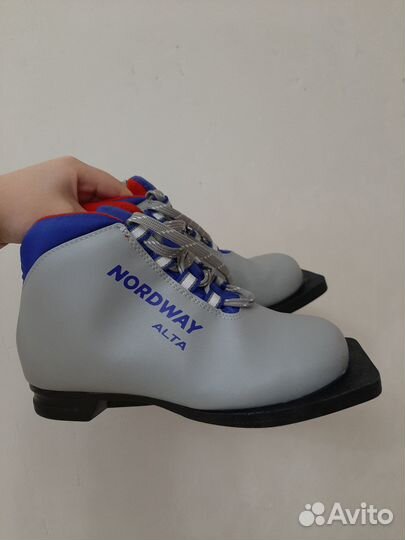 Лыжные ботинки детские