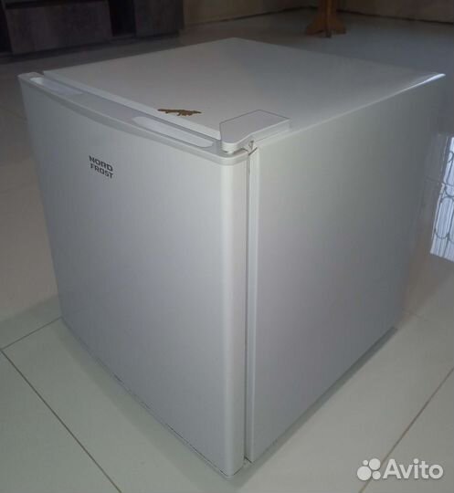 Холодильник маленький