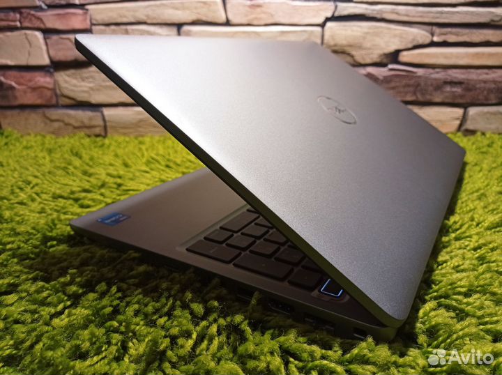 Новый 4К Мега Dell Core i7-1165G7 16Gb батарея 10ч