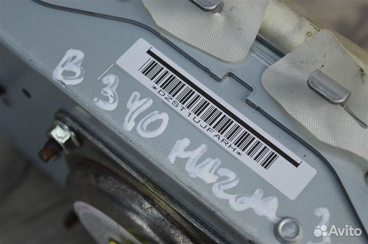 Подушка безопасности в торпедо mazda 3 BK