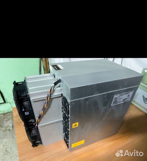 Antminer s19 на 82th