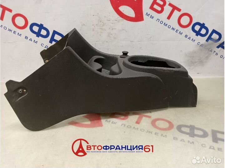 Консоль между сиденьями, 8200739454 renault logan