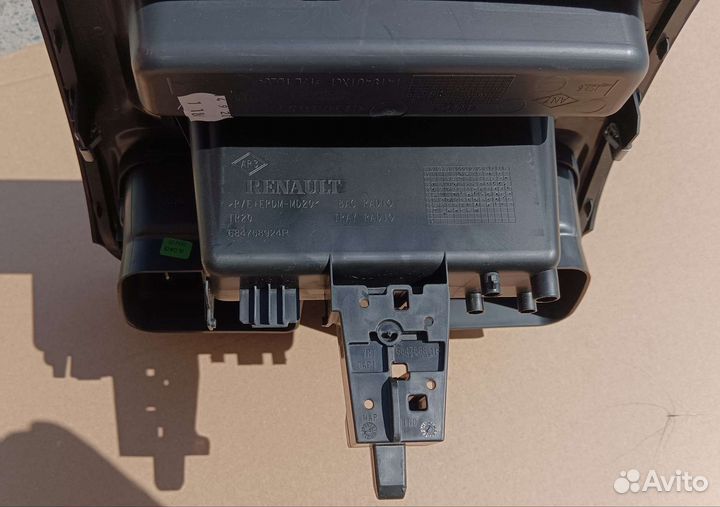 Накладка центральной консоли Renault Logan 2