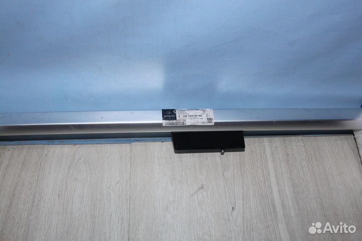 Рейлинг крыши левый Mercedes GL GLS X166