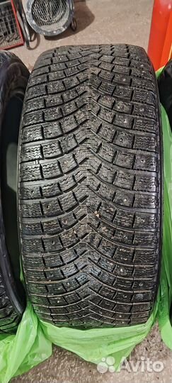 Michelin Latitude X-Ice North 275/45 R21