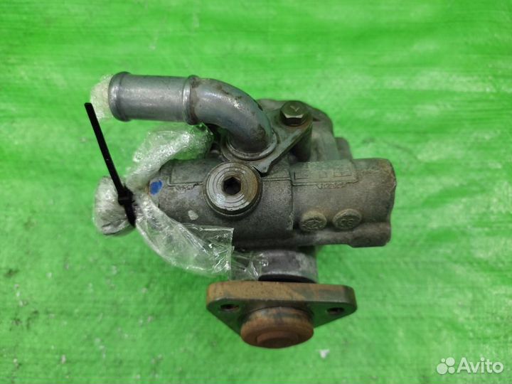 Насос гур контракт 3.2/3.6 7L6422154E VAG