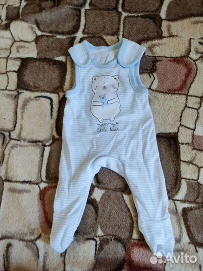 Костюмчик на мальчика 42