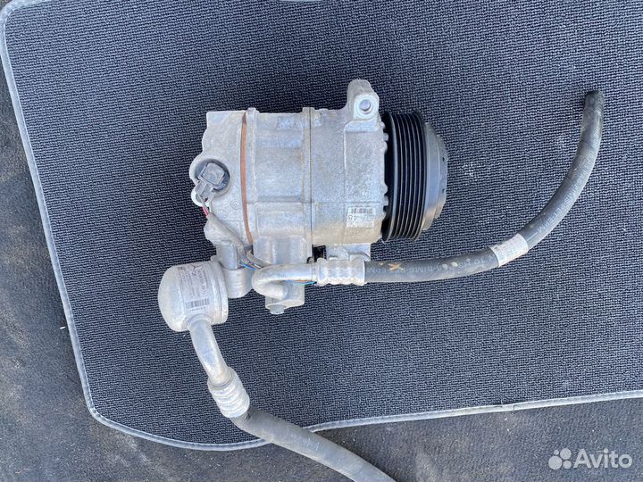 Компрессор кондиционера Mercedes w212 оригинал