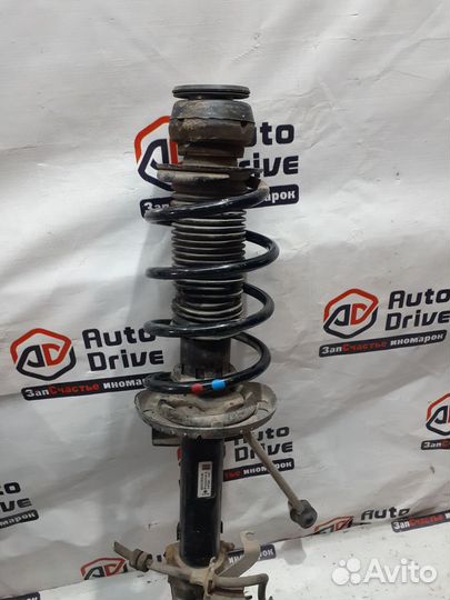 Skoda Fabia 2 стойка передняя левая.правая