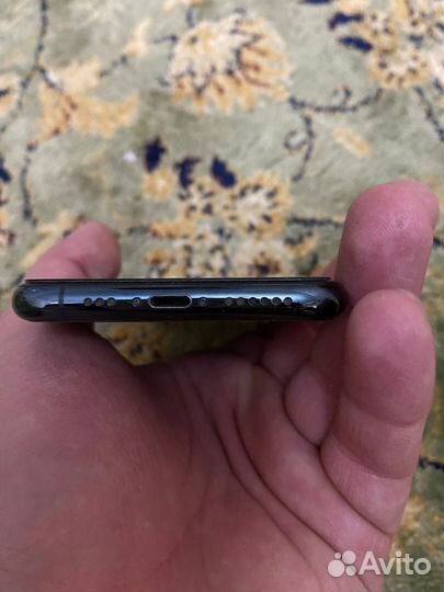 iPhone, 8 ГБ