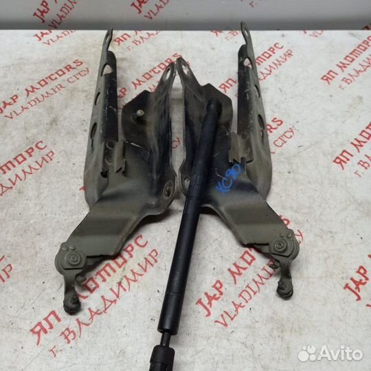 Петля капота Volvo Xc90 B5254T2 2005