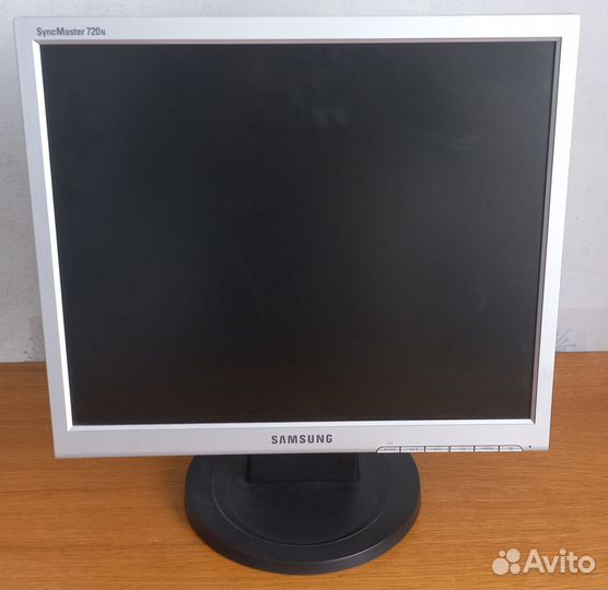 Монитор Samsung SyncMaster 720N, 17