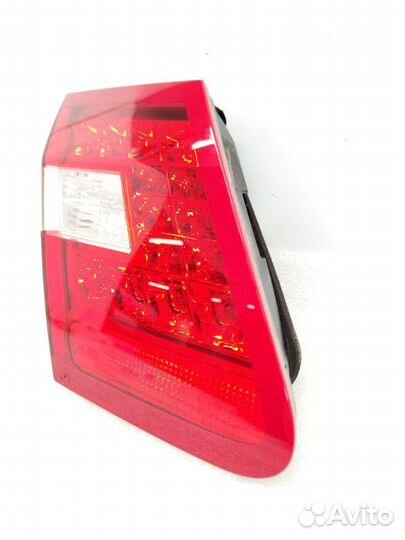 Фонарь крышки багажника (внутренний) задний левый