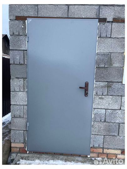 Двери под заказ. Дверь входная металлическая