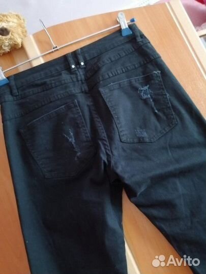 Чёрные тертые джинсы бойфренды Vila