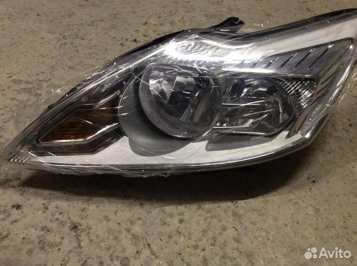 Форд Фокус 2 рестайлинг фара левая хром новая