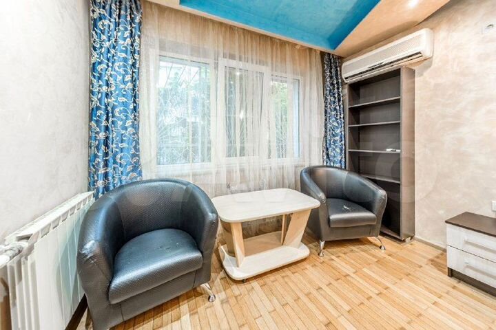 2-к. квартира, 52 м², 1/5 эт.