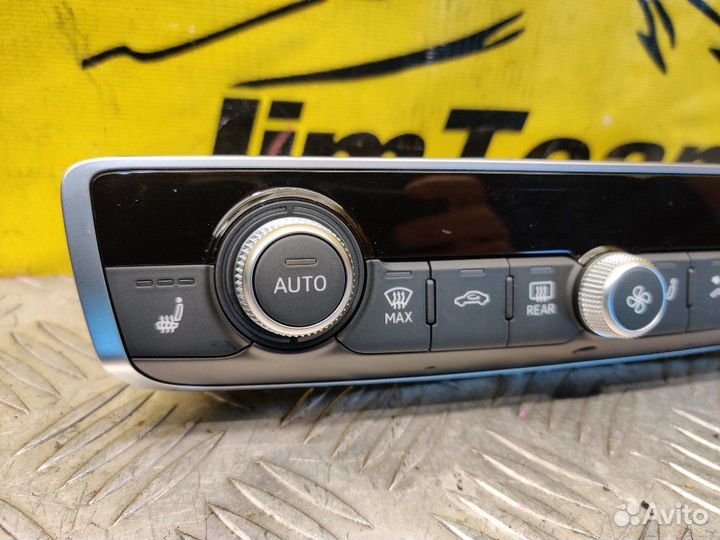 Блок управления климат-контролем Audi Q3 Sportback