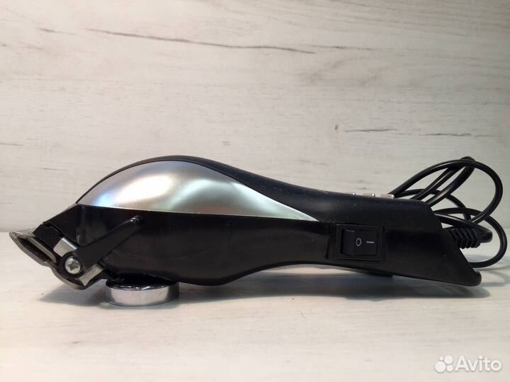 Машинка для стрижки волос