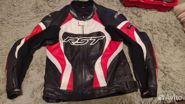 Мотокуртка кожаная мужская 50 размер