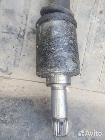 Привод правый Peugeot 205