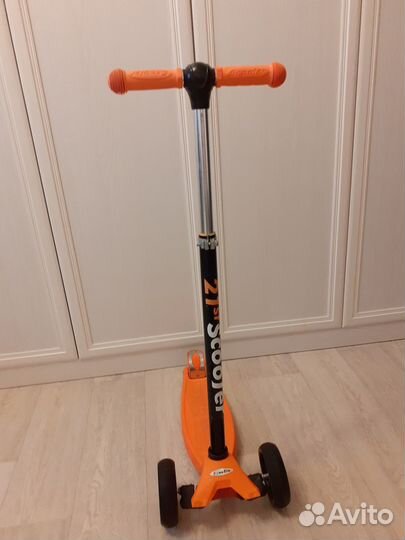 Продам самокат Scooter 21st Maxi