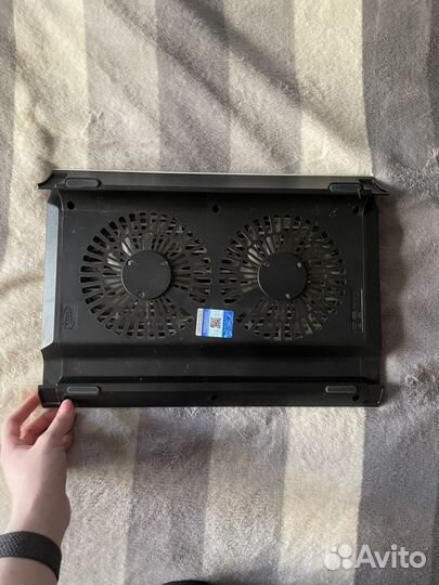 Охлаждающая подставка для ноутбука DeepCool