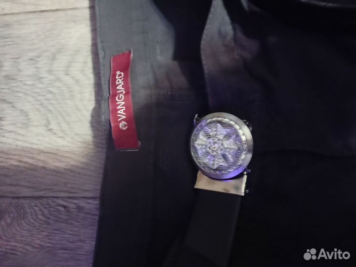 Джинсы Vanguard