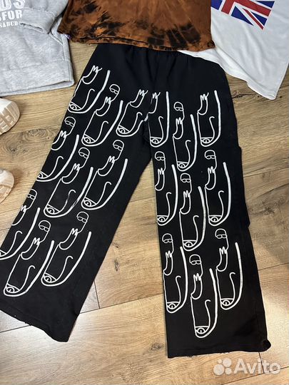 Одежда пакетом для девушки 164 см, кроссовки