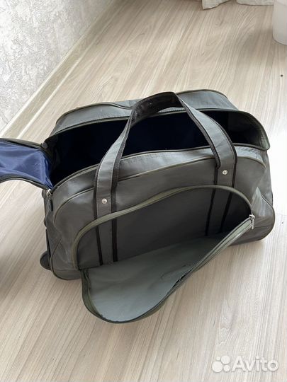 Сумка дорожная на колесах с выдвижной ручкой