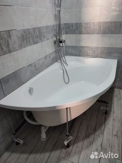 Ванная акриловая угловая,новая, 170х100