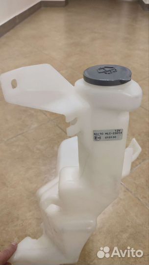 Бачок омывателя Nissan Murano 02-08 года)