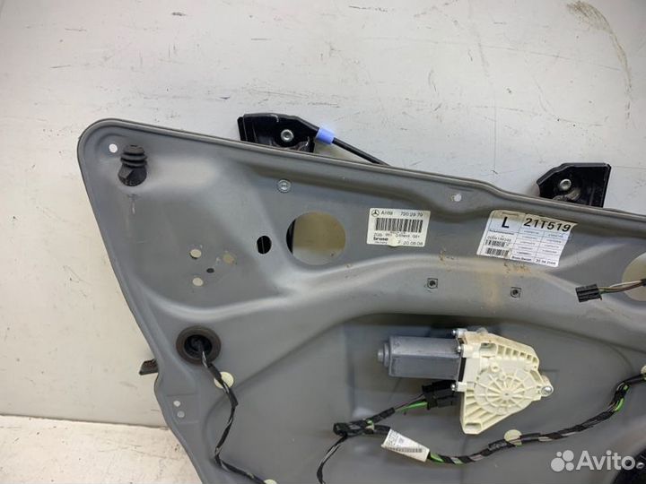 Стеклоподъемник передний левый Mercedes-Benz