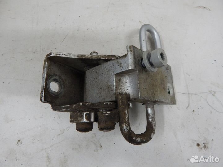 Петля двери Volkswagen Passat B5+