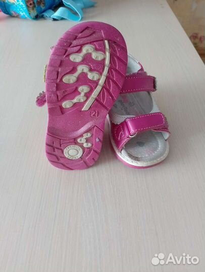Босоножки для девочки