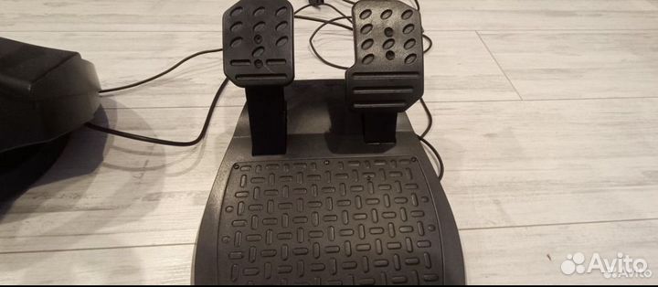 Руль для пк Thrustmaster Ferrari GT 2 in 1