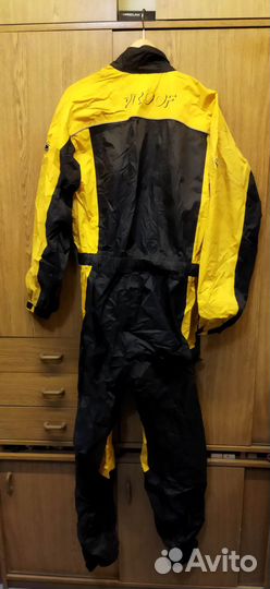 Водозащитные костюмы