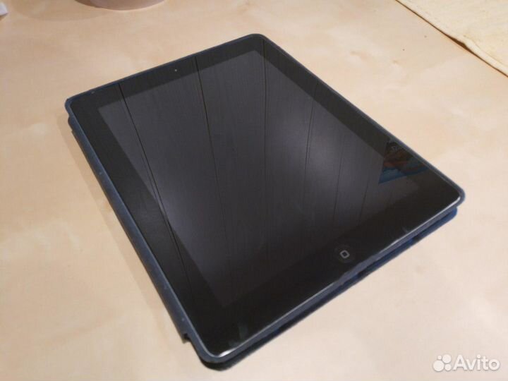 Apple iPad 3 16GB Wi-Fi + Cellular