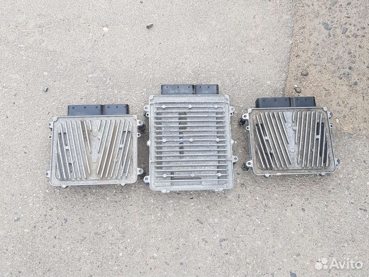 Блок управления двигателя