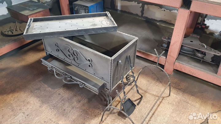 Кованый мангал