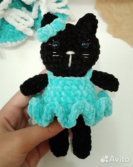 Детская игрушка кошечка