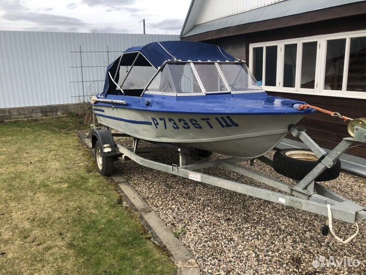 Катер Крым с мотором