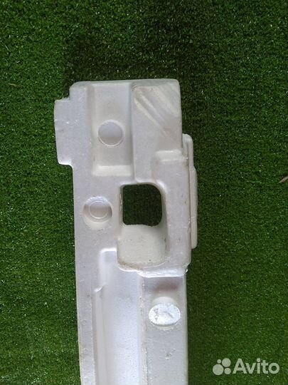 Жесткость бампера передний Toyota C-Hr